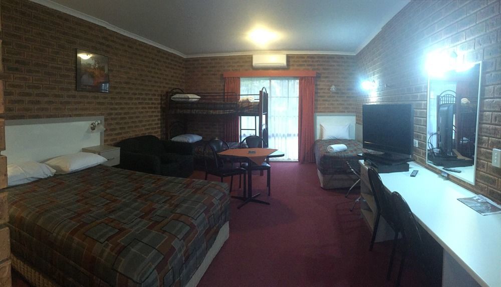 Glider City Motel בנאלה מראה חיצוני תמונה